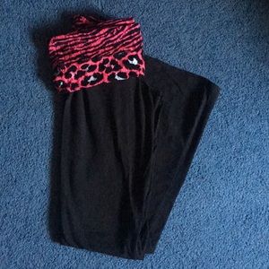 PINK Yoga Pants 🦓